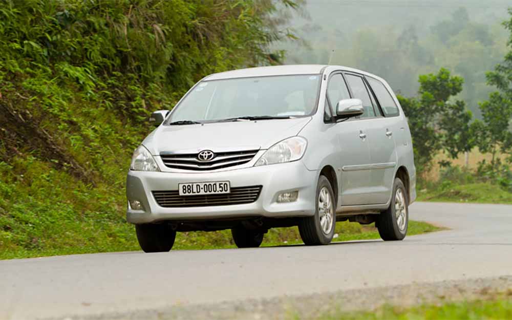 Innova Car Rental Agency in Kolkata